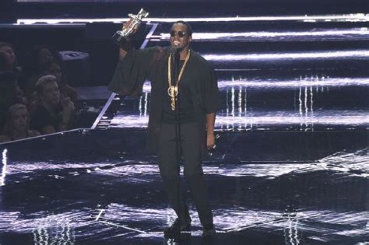 sean-diddy-puff-daddy-vmas-1