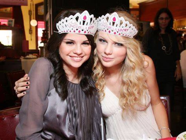 Selena Gomez and Taylor Swift at the 2024 Golden Globes