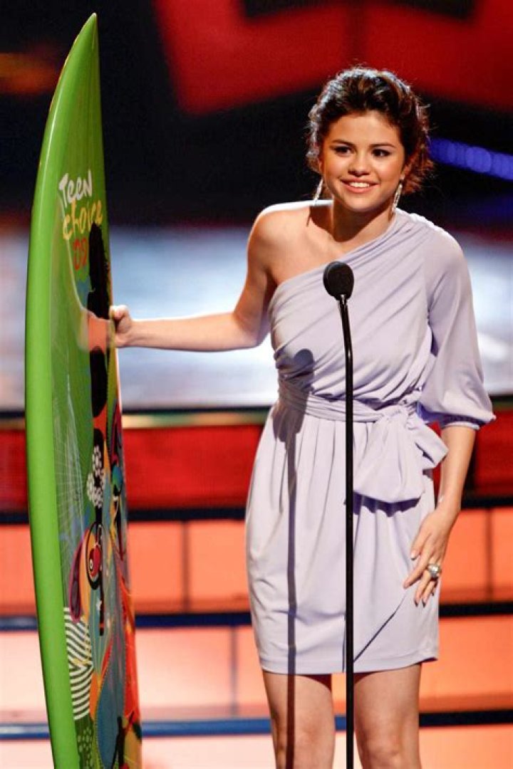 Selena-Gomez-teen-choice-awards-2013