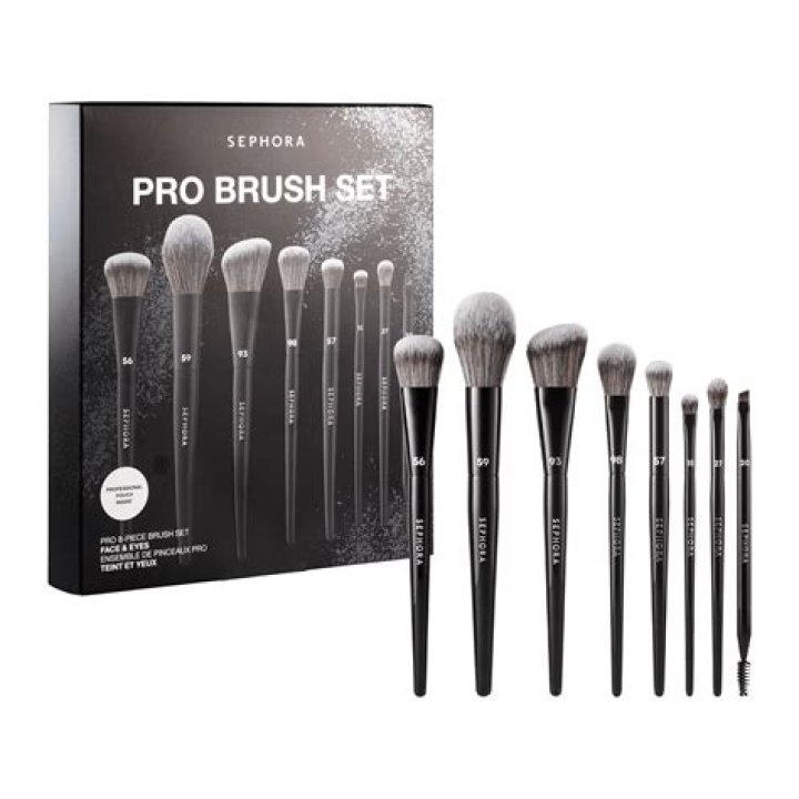 Sephora PRO ESSENTIALS BRUSH SET ROSE GOLD ($175.00, Sephora)