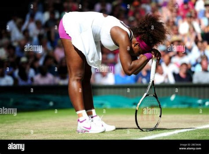 SERENA WILLIAMS DURING HER MATCH WITH MISS V RUANO PASCUAL THE CHAMPIONSHIP WIMBLEDON 29/06/98 CREDIT: STEVE BARDENS / COLORSPORT Great Britain London Sport