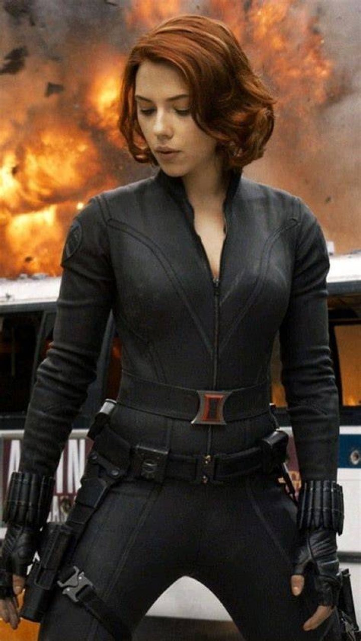 sexy-super-heroes-scarlett-johansson-avengers