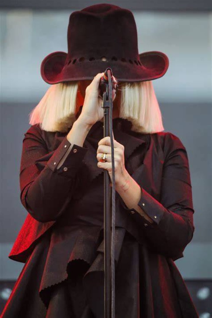 sia-wango-tango-performance-2015