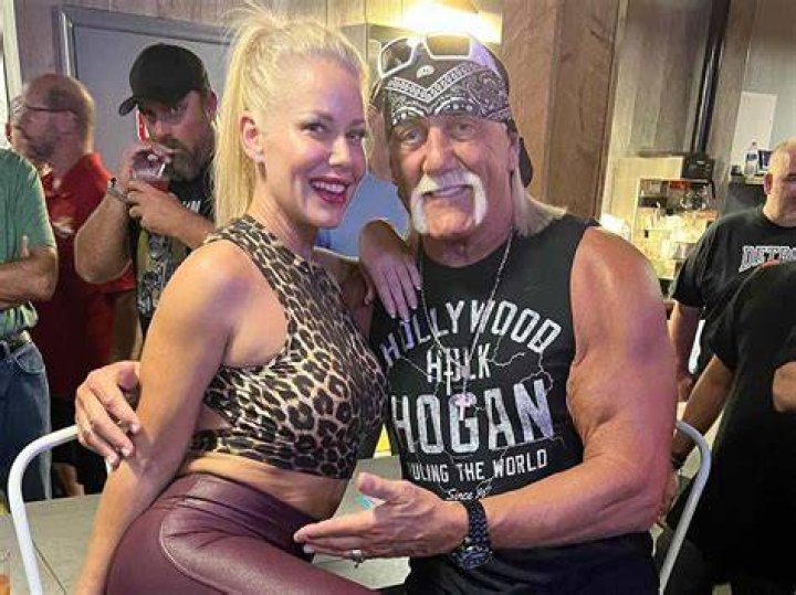 Sky Daily, Hulk Hogan