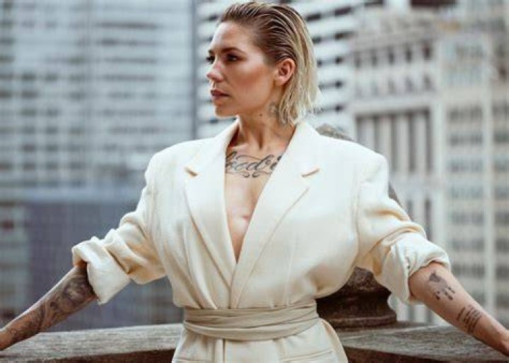 Skylar Grey Visits HollywoodLife