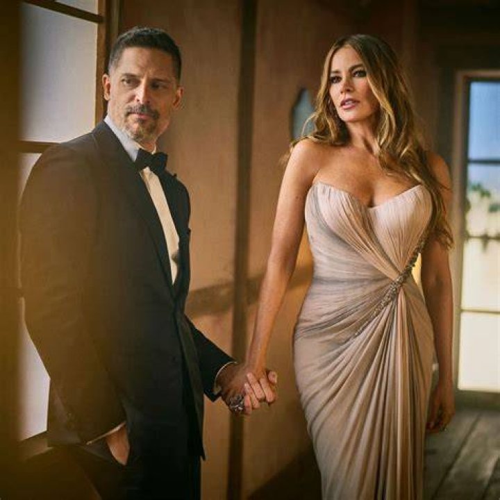 sofia-vergara-joe-manganiello-vanity-fair-oscars-academy-awards-after-party-rex