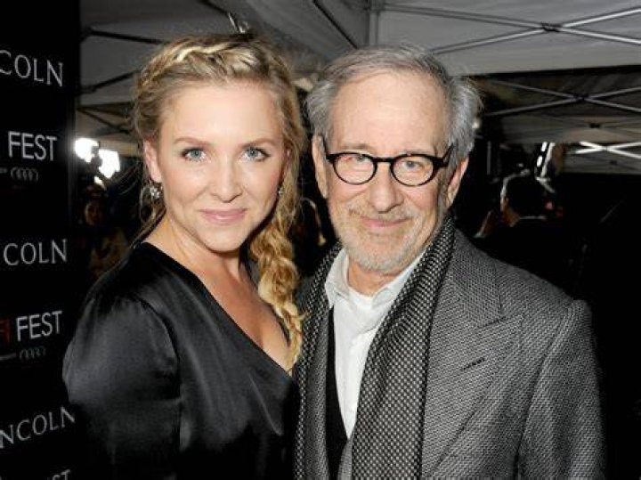 Steven Spielberg & Jessica Capshaw at the 2007 Oscar Nominees Luncheon