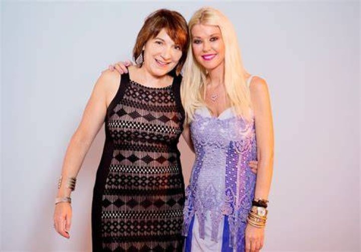 Tara Reid & Bonnie Fuller