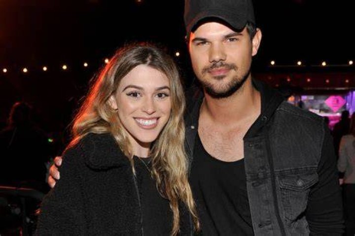 Taylor Lautner and Tay Dome on a Coffee Date
