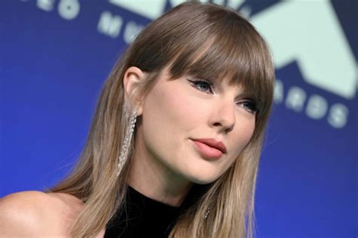 Taylor Swift American Music Awards, Show, Los Angeles, USA - 09 Oct 2018