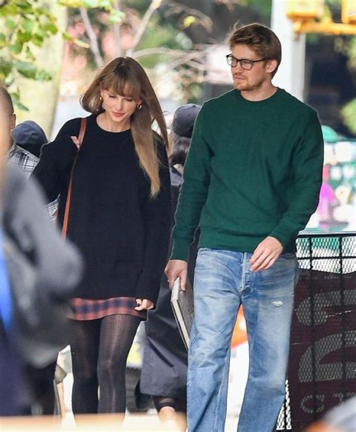 Taylor Swift & Joe Alwyn