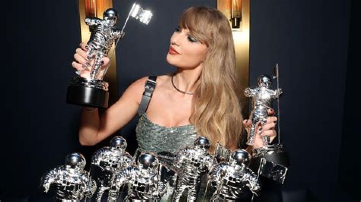 taylor-swift-mtv-vmas-2013