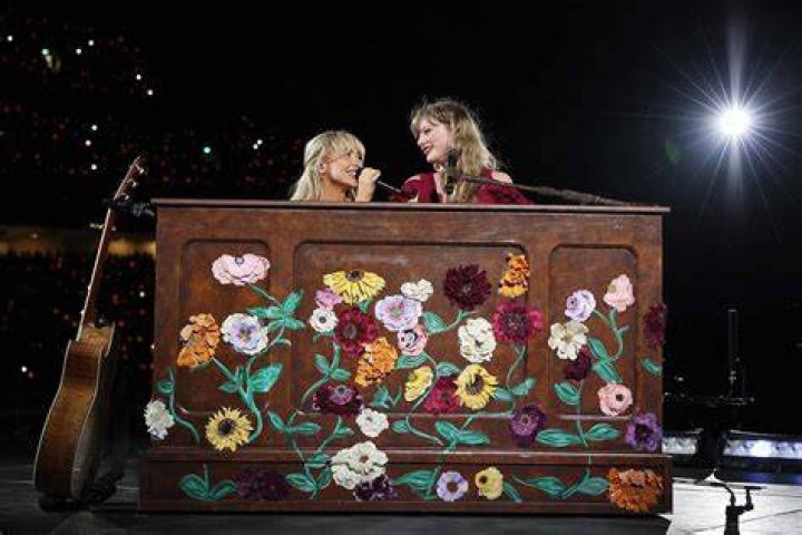 Taylor Swift Sabrina Carpenter