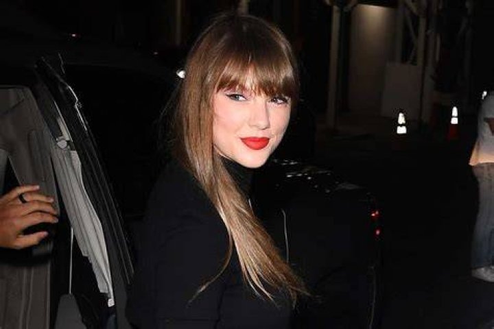 Taylor Swift Steps Out With Selena, Gigi, Sophie, Brittany and More in NYC