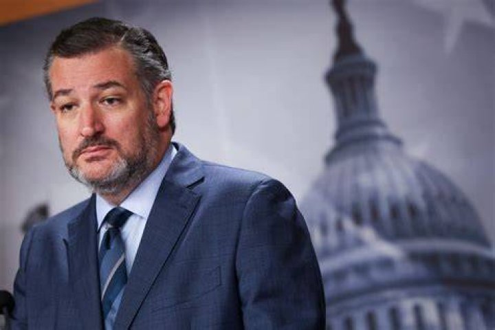 Ted Cruz posing
