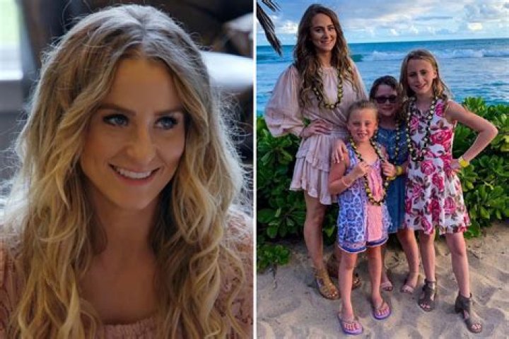 Teen Mom star Leah Messer takes her daughter Aleeah Grace Simms the Beverly Hills Arts Fair Pictured: Leah Messer,Aleeah Grace Simms,Leah Messer Aleeah Grace Simms Ref: SPL1607542 221017 NON-EXCLUSIVE Picture by: SplashNews.com Splash News and Pictures Los Angeles: 310-821-2666 New York: 212-619-2666 London: 0207 644 7656 Milan: 02 4399 8577 World Rights