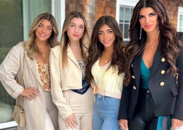 Teresa Giudice and daughters