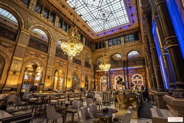 The Bar at Paris Hilton and Carter Reum&rsquo;s Wedding