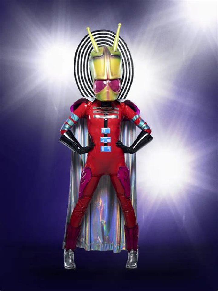 THE MASKED SINGER: Alien in the &ldquo;All Together Now&rdquo; episode of THE MASKED SINGER airing Wednesday, Feb. 13 (9:00-10:00 PM ET/PT) on FOX. &copy; 2019 FOX Broadcasting. Cr: Michael Becker / FOX.