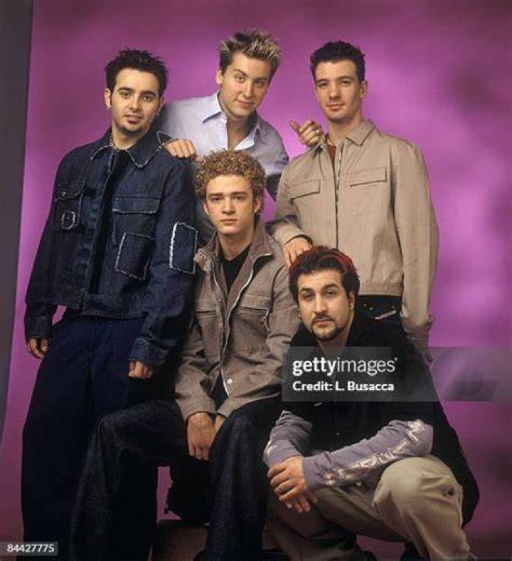 The members of NSYNC pose for a picture together