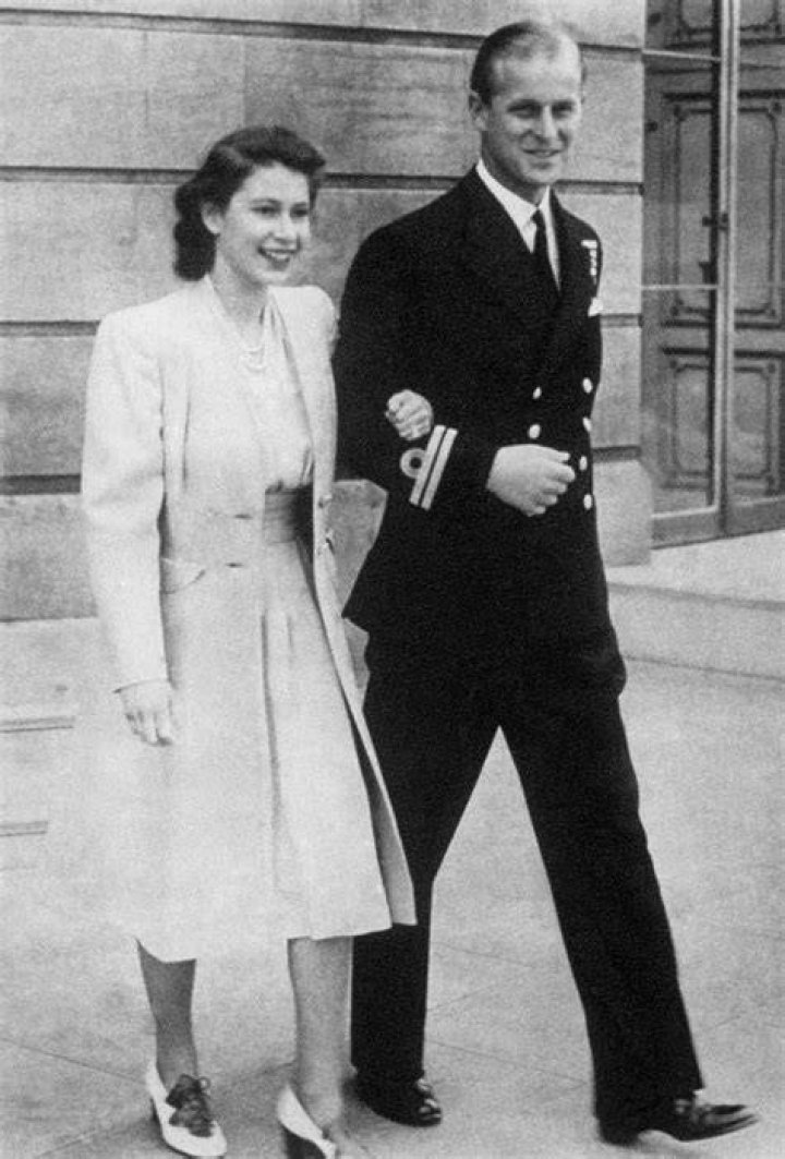 The Queen & Prince Philip Watch The Commonwealth Games