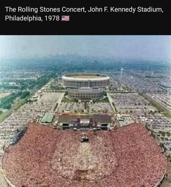 The Rolling Stones Play Philadelphia