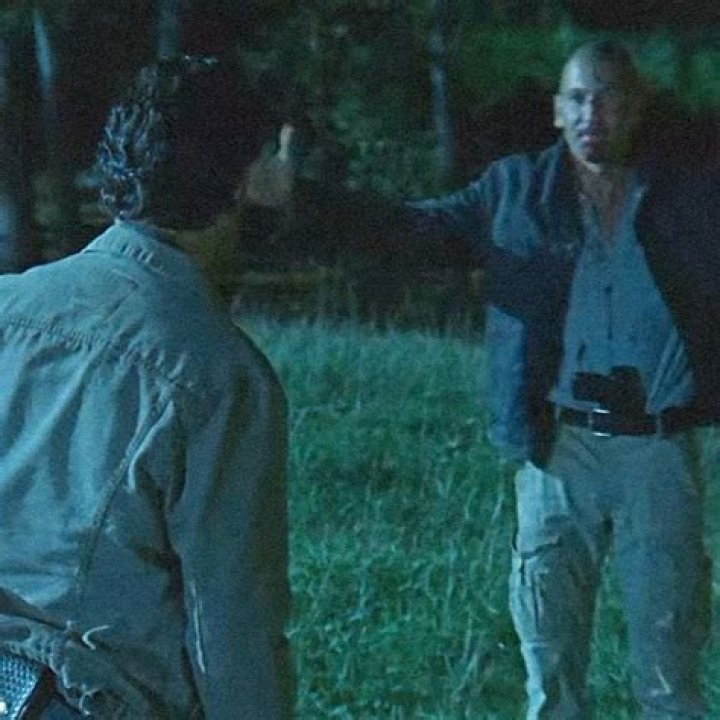 The Walking Dead Rick Kills Gareth