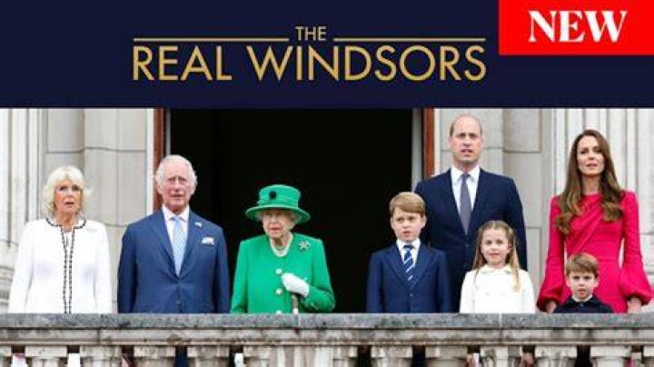 The Windsors Follow The Queen