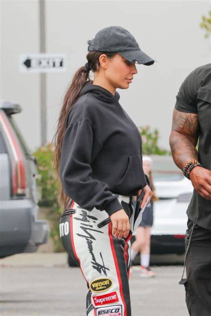 Thousand Oaks, CA - Kim Kardashian attends her daughter North's Basketball Game in Thousand Oaks. Pictured: Kim Kardashian BACKGRID USA 28 OCTOBER 2022 USA: +1 310 798 9111 / UK: +44 208 344 2007 / *UK Clients - Pictures Containing Children Please Pixelate Face Prior To Publication*