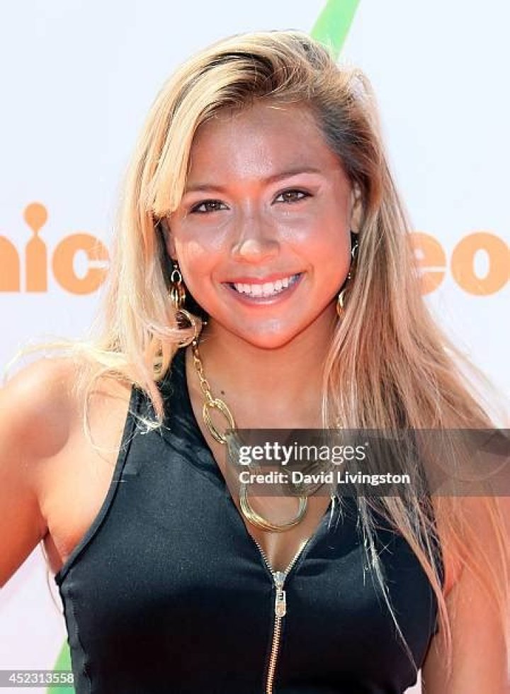 tia-blanco-kids-choice-sports-awards-2014