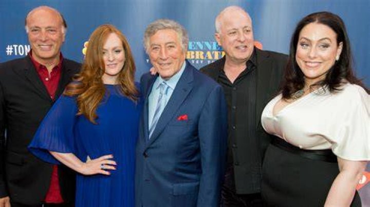 Tony Bennett with his family