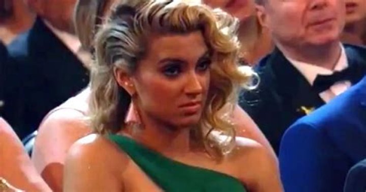 tori-kelly-reaction-to-taylor-swifts-speech-ftr