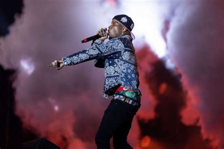 Tory Lanez performing