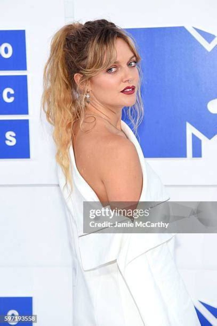 tove-lo-mtv-video-music-awards-2016-best-dressed