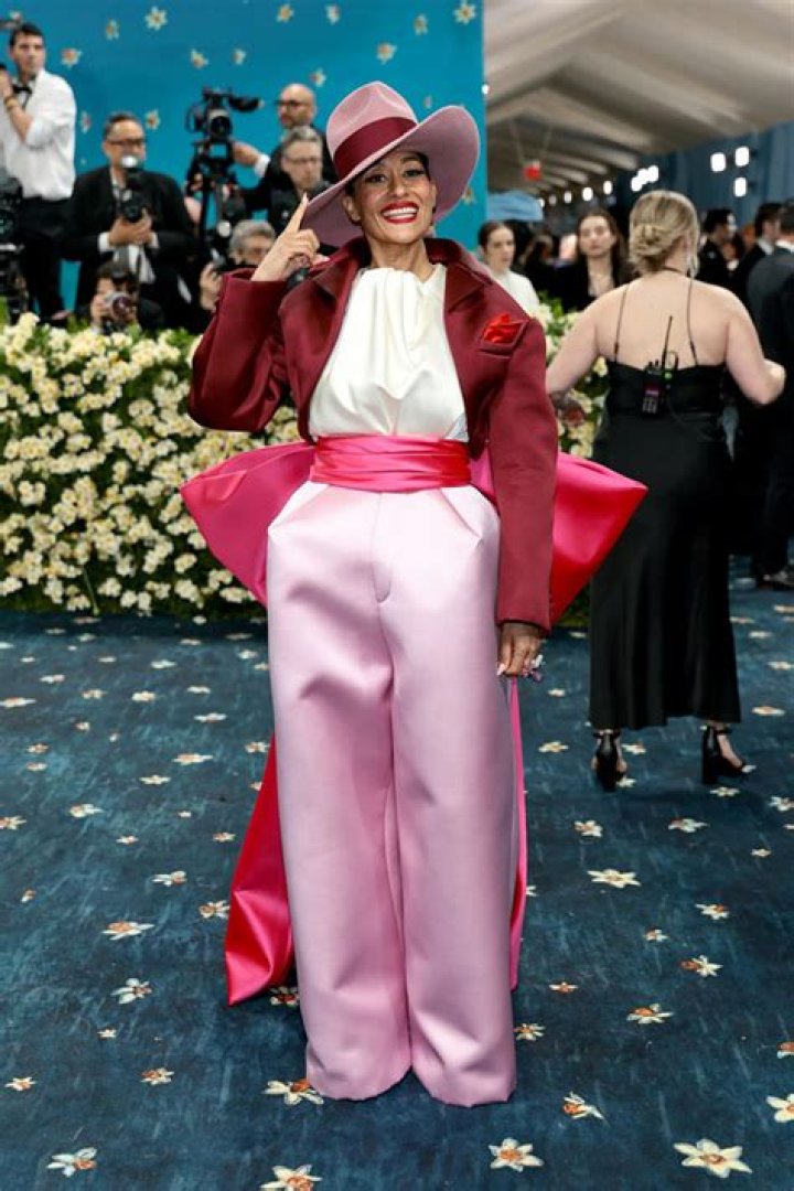 Tracee-Ellis-Ross-met-gala-2017-beauty