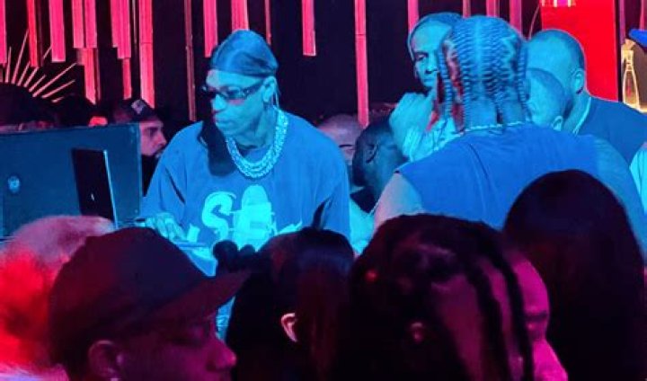 Travis Scott celebrates his birthday with girlfriend Kylie Jenner at universal studios Los Angeles Pictured: Travis Scott Ref: SPL5084922 010519 NON-EXCLUSIVE Picture by: ShotbyJuliann / SplashNews.com Splash News and Pictures Los Angeles: 310-821-2666 New York: 212-619-2666 London: 0207 644 7656 Milan: 02 4399 8577 World Rights