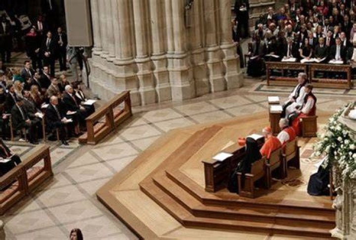 trump-prayer-service-14