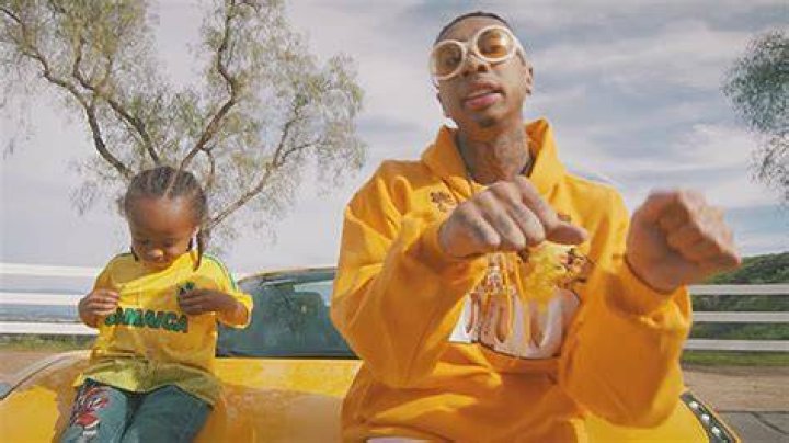 tyga-king-cairo-flossin-1