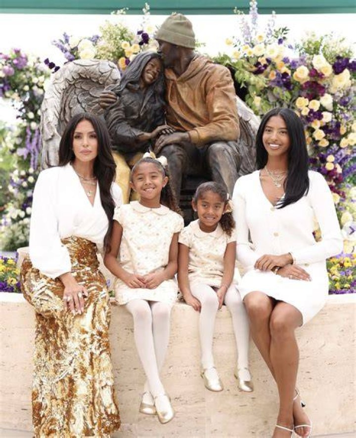 Vanessa Bryant, Daughters