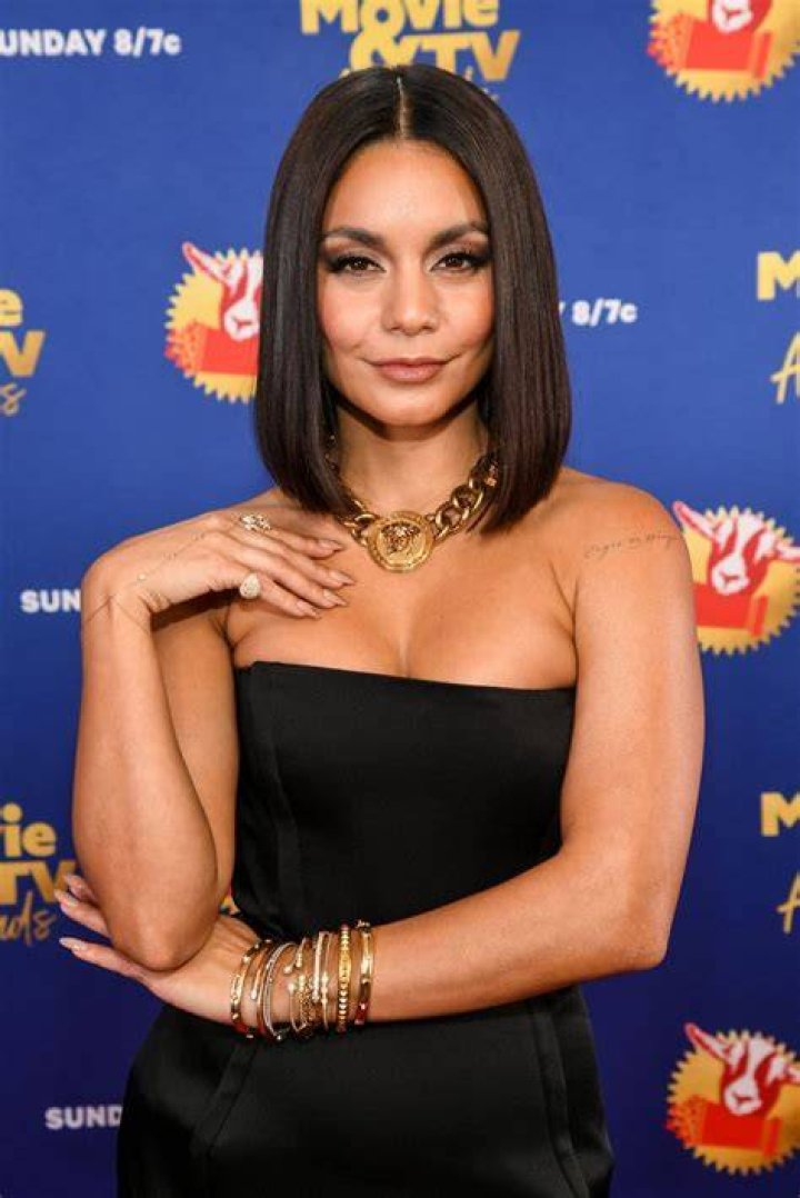 Vanessa Hudgens At The 2020 Vanity Fair Oscar Party