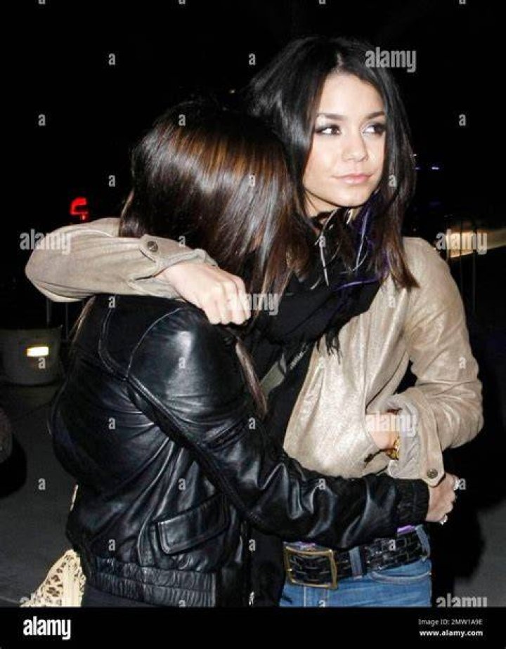 Vanessa Hudgens holding her sign