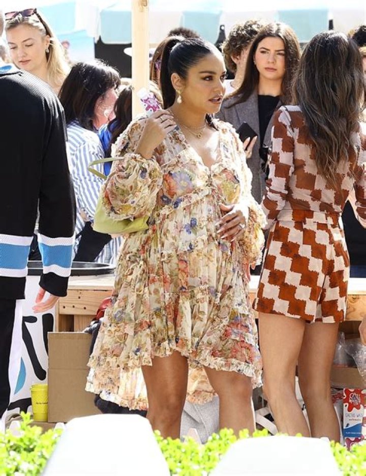 Vanessa Hudgens In Los Angeles