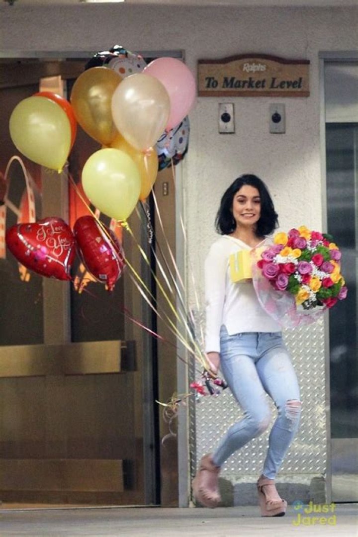 Vanessa Hudgens Leaves The Mark