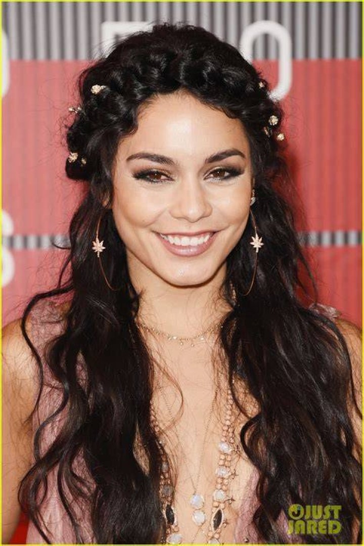 vanessa-hudgens-mtv-vmas-2015-video-music-awards