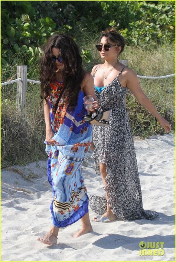 vanessa hudgens one piece
