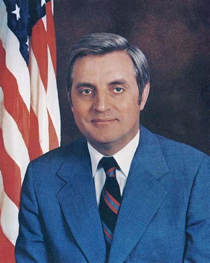 Vice President Walter Mondale, his wife Joan, and their children are pictured in New York, . The children from left are: William; Ted; and Eleanor Mondale Family 1980, New York, USA