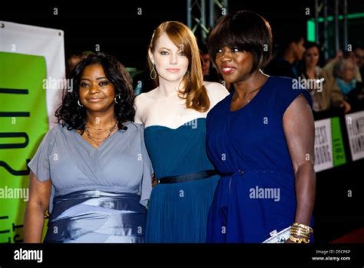 Viola Davis & Emma Stone in &lsquo;The Help&rsquo;