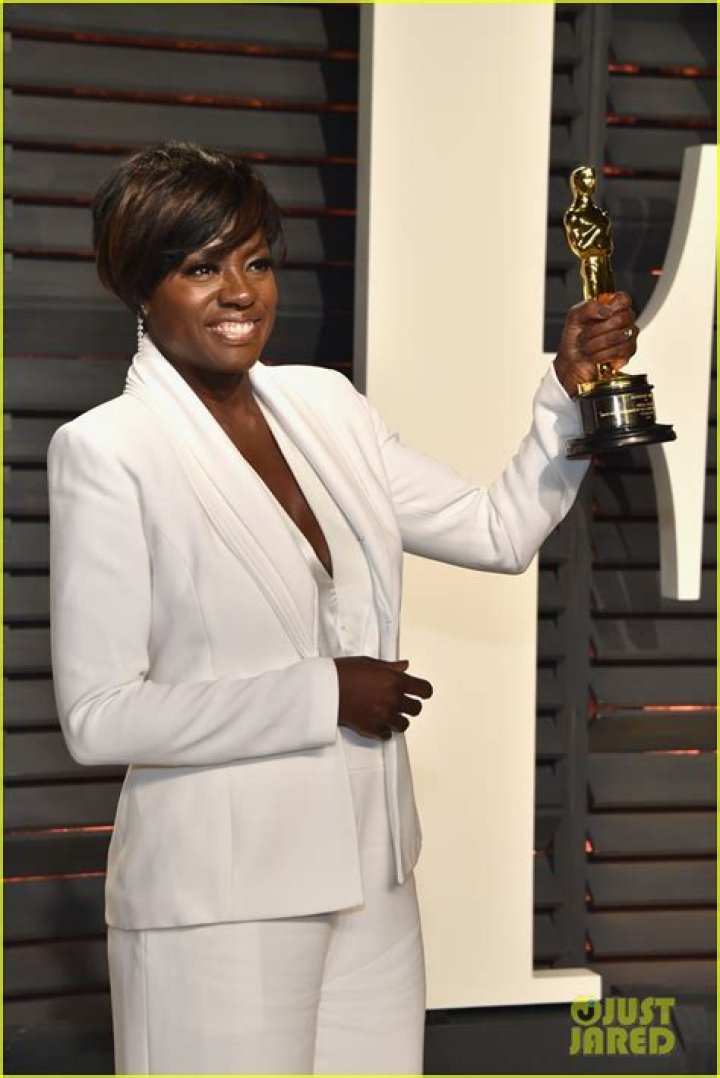 viola-davis-vanity-fair-oscars-2017-academy-awards-rec