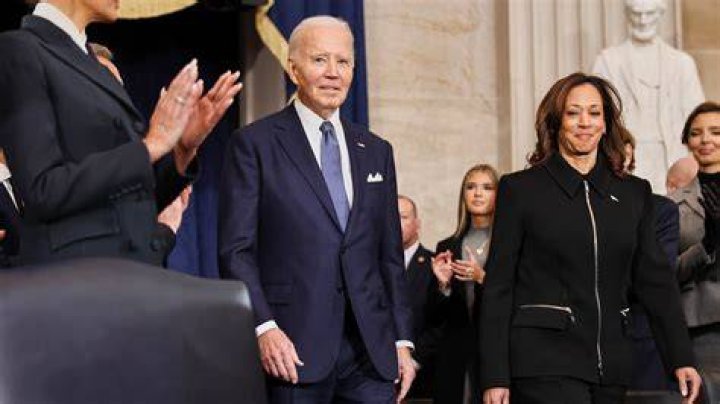 Washington, DC - January 20: Ella(C) and Cole Emhoff(R), the son and daughter of Vice President Kamala Harris' husband Doug Emhoff, are directed to their seats during the 59th presidential inauguration in Washington, D.C. on Wednesday, Jan. 20, 2021. (Kent Nishimura / Los Angeles Times/Polaris) Europa Press 01/20/2021 (Europa Press via AP)