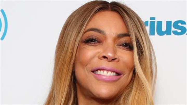 Wendy Williams flash a big smile while arrives for dinner at Fresco by Scotto in New York City. Pictured: Wendy Williams Ref: SPL5524394 210223 NON-EXCLUSIVE Picture by: Felipe Ramales / SplashNews.com Splash News and Pictures USA: +1 310-525-5808 London: +44 (0)20 8126 1009 Berlin: +49 175 3764 166 World Rights